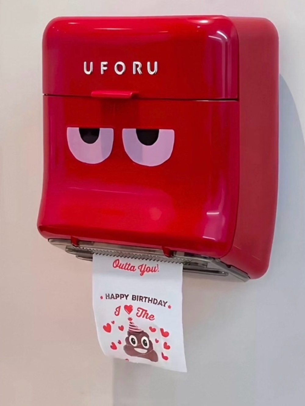 Tissue box decoration